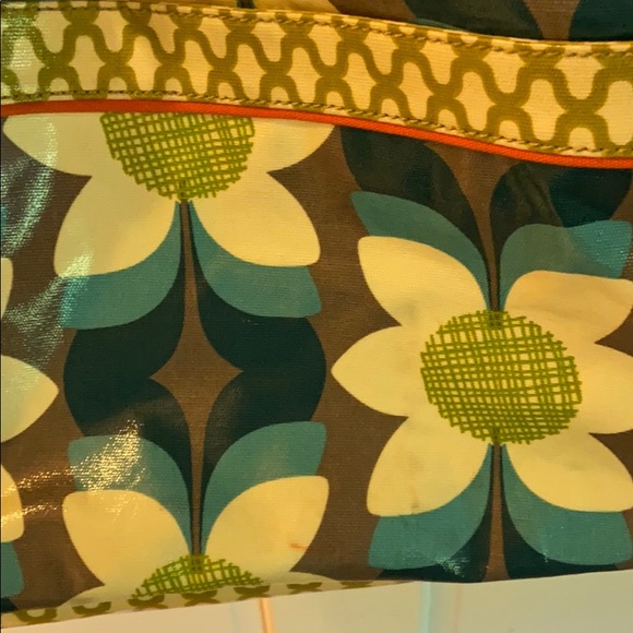 Super cute & functional Fossil book back w/ strap - Picture 9 of 13